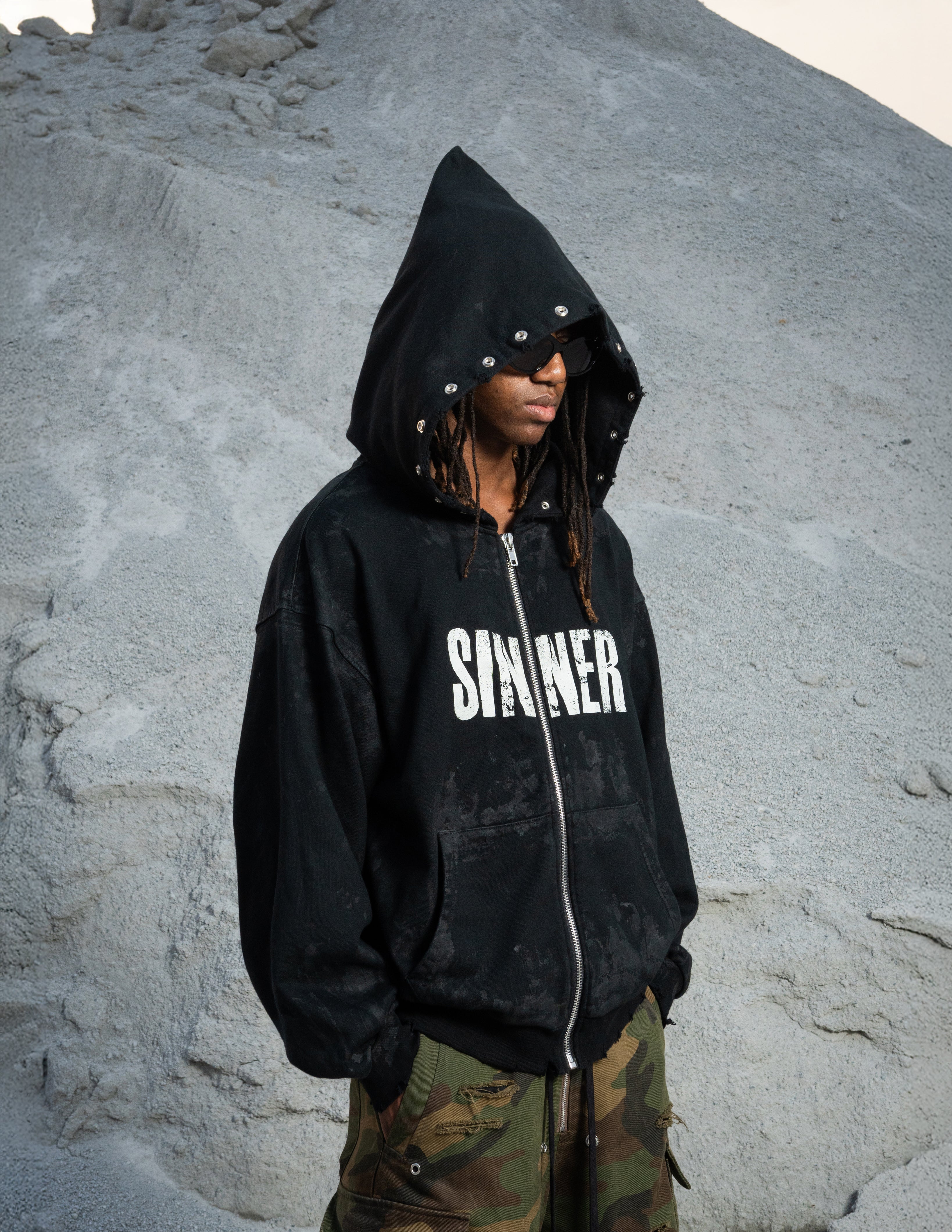 SINNER ZIP-UP HOODIE • HEARTZ®